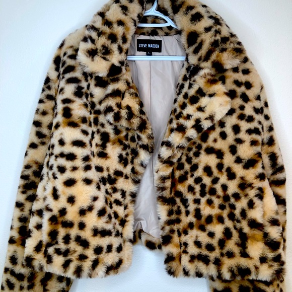 Steve Madden Jackets & Blazers - Steve Madden Women’s Faux Fur Coat— Large